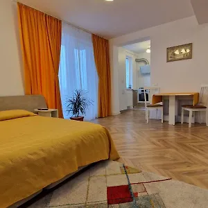 https://domus-magistrae.bucharesthotelsnow.com