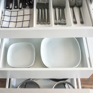 https://varsovia-apartments-jaktorowska.warsawhotelspoland.com
